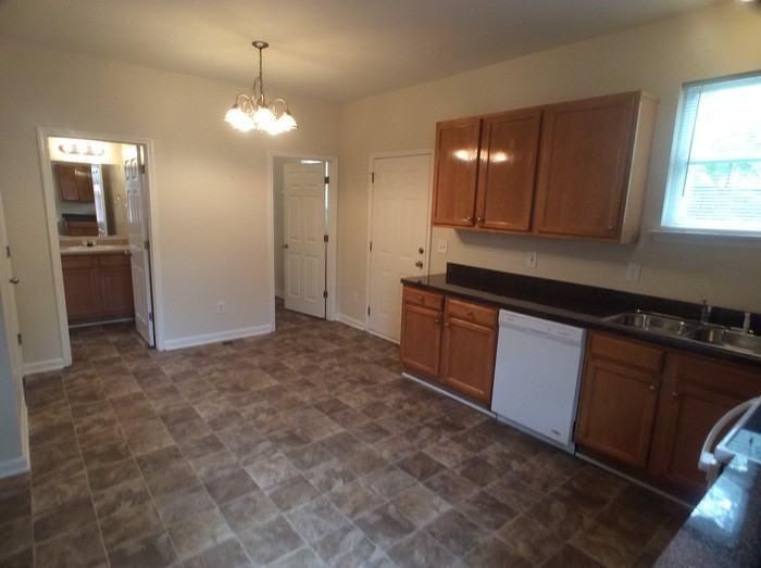 854 N Grand Ave Nw - Photo 6 of 25