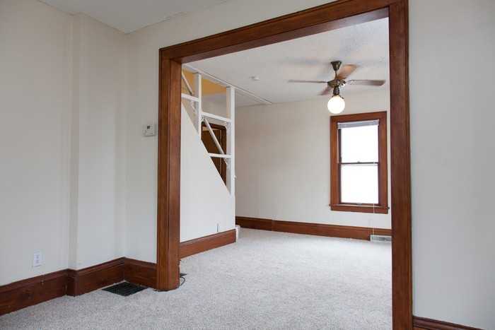 3848 Major Ave N - Photo 4 of 12
