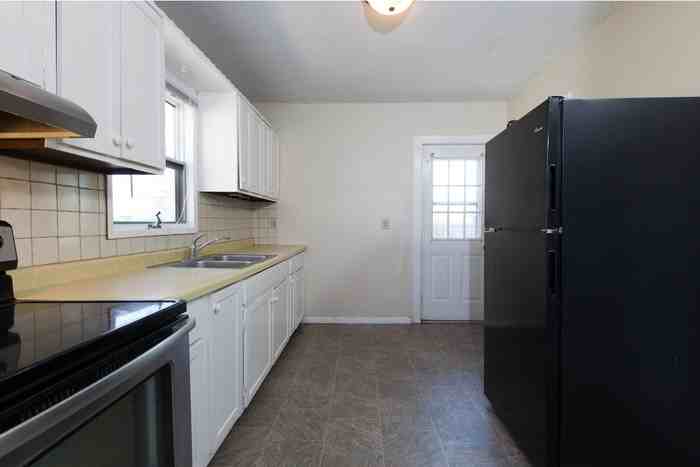 3848 Major Ave N - Photo 7 of 12