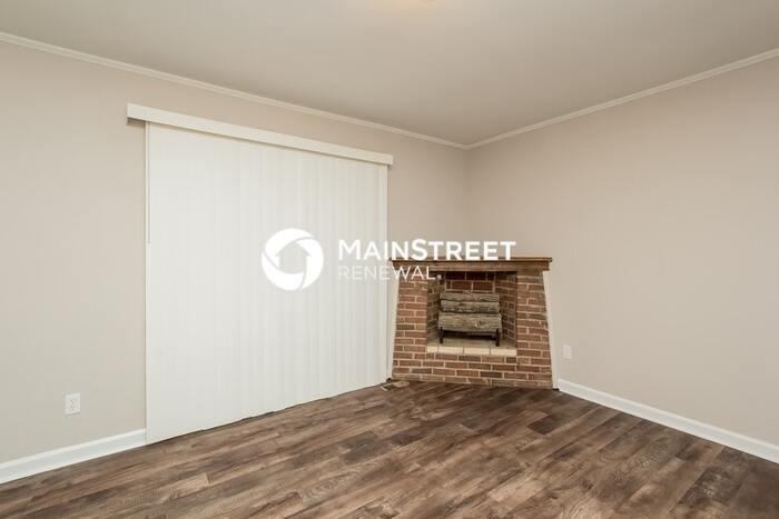 1707 Virginia Cir Sw - Photo 3 of 16
