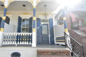 featured image of 1418 Royal St #1418
