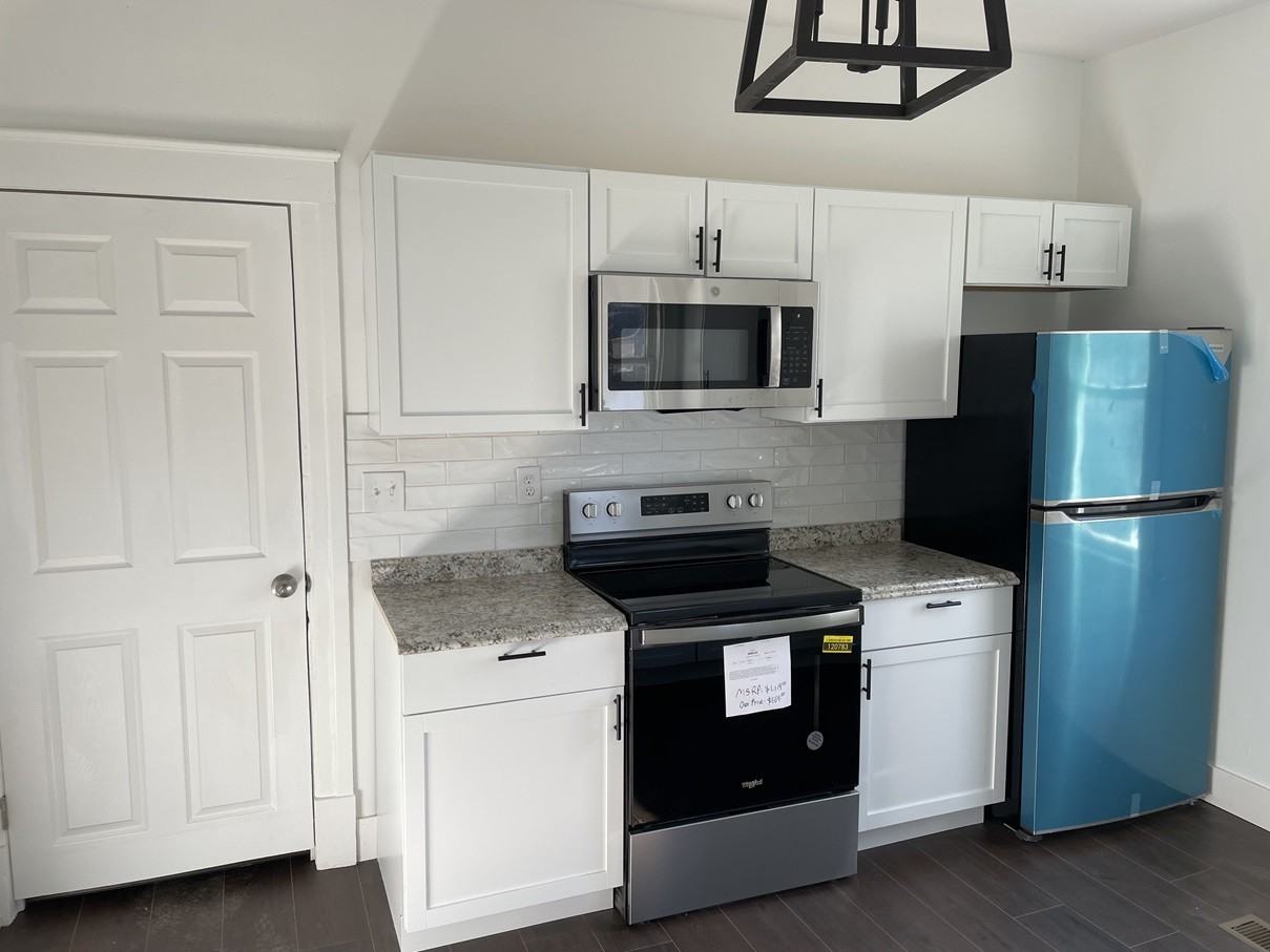 1006 Chittock Ave #A - Photo 2 of 15