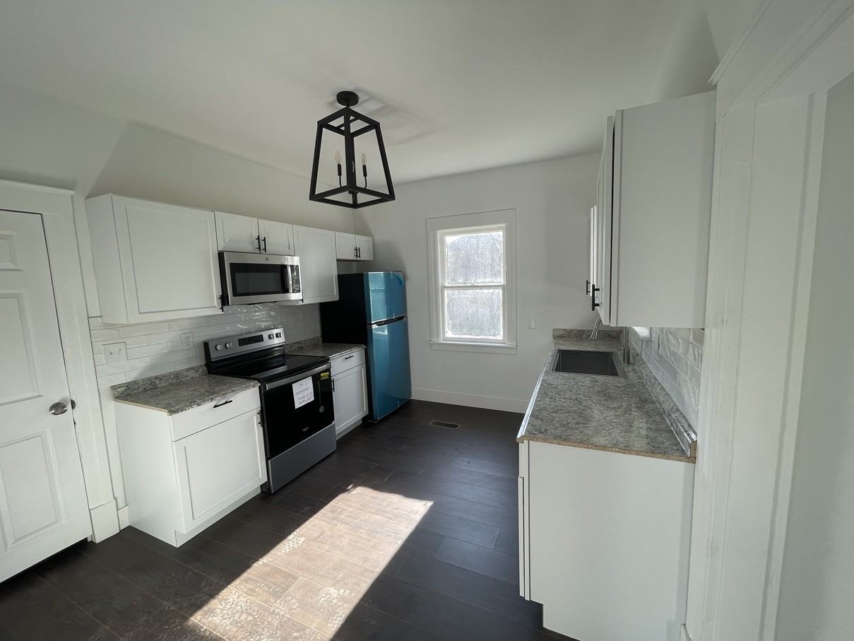 1006 Chittock Ave #A - Photo 3 of 15