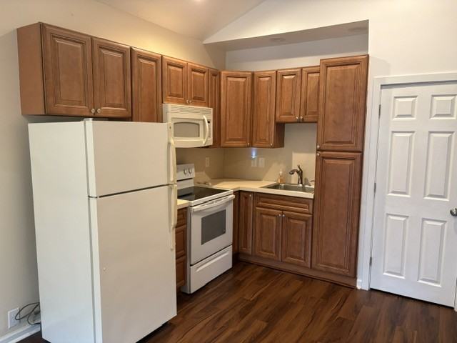203 Brookside Dr #2 - Photo 3 of 11