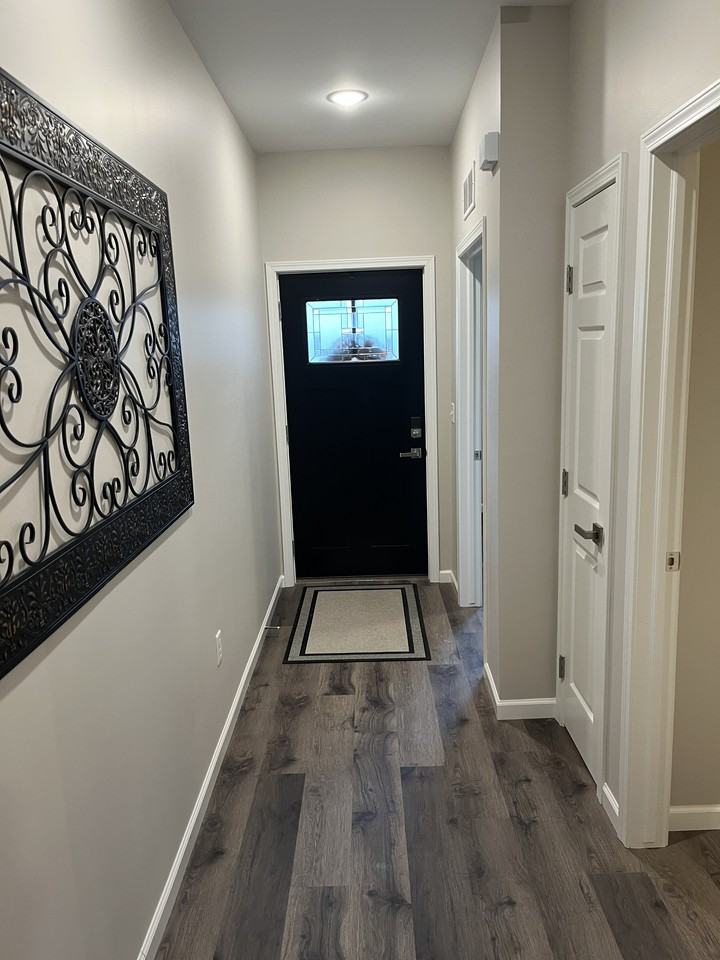 2104 Community Ln #3A - Photo 2 of 11