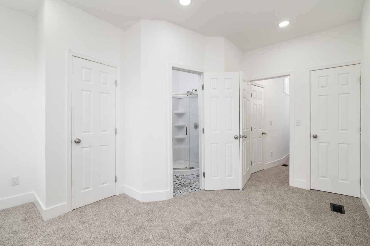 62 N Gorman Ave #NA - Photo 3 of 20