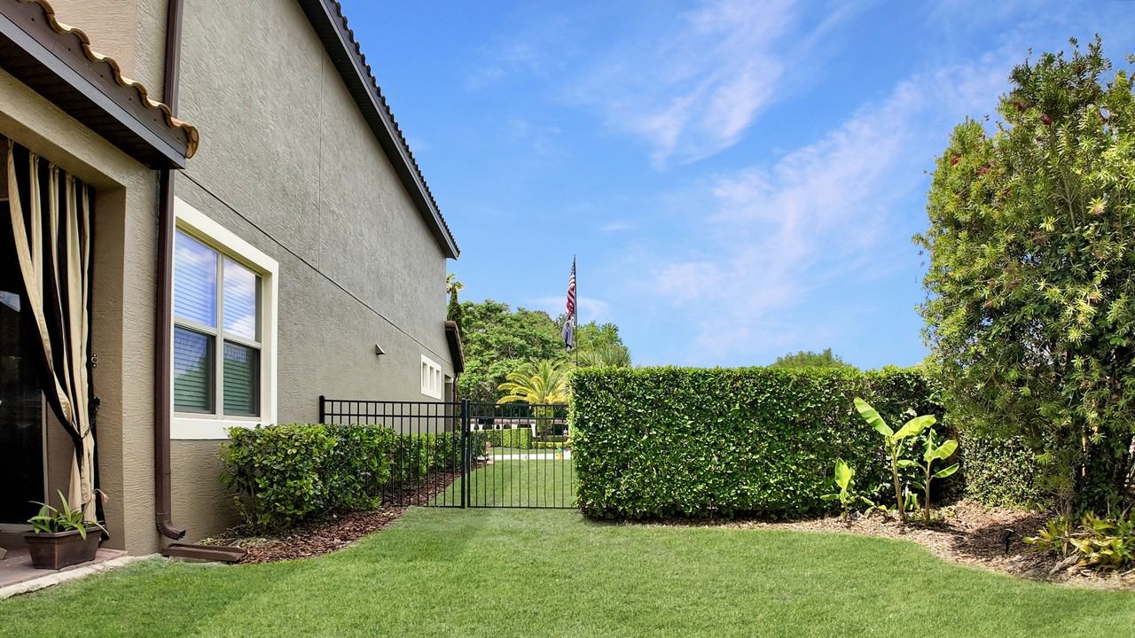 101 Philippe Ct #NA - Photo 7 of 21