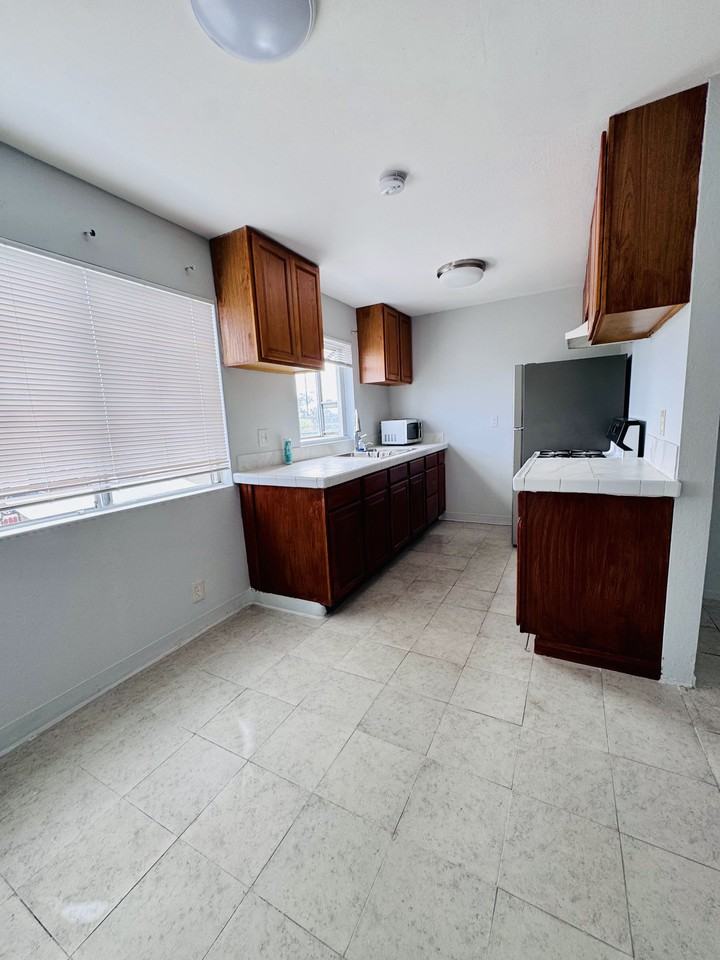 2514 Fairmount Ave #D - Photo 6 of 20