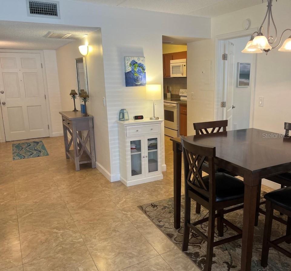 240 N Bayshore Blvd #102 - Photo 3 of 11