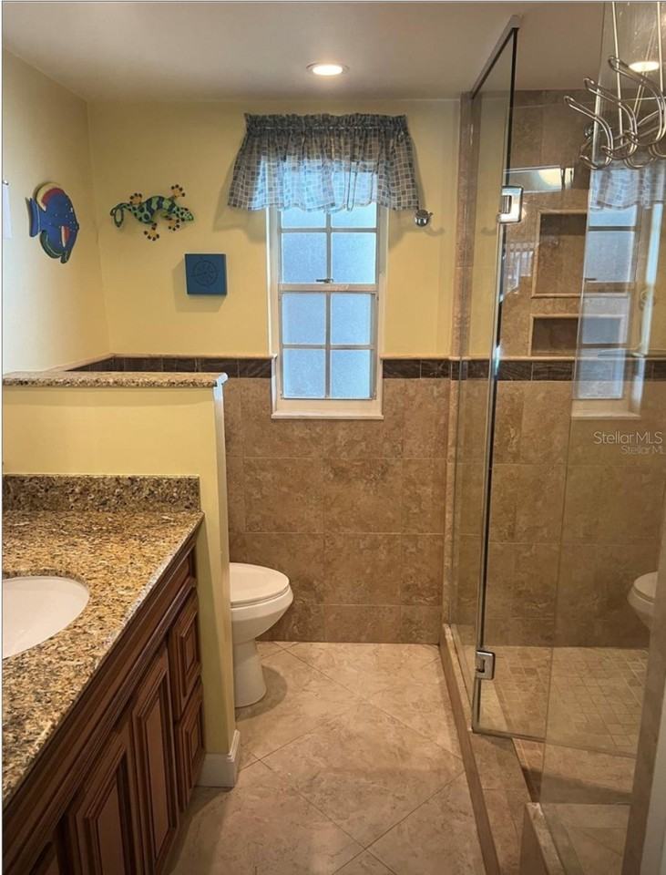 240 N Bayshore Blvd #102 - Photo 5 of 11
