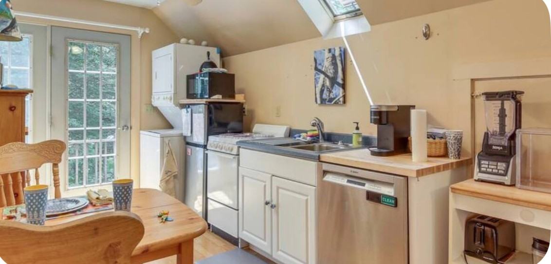 448 Wiscasset Rd - Photo 6 of 19