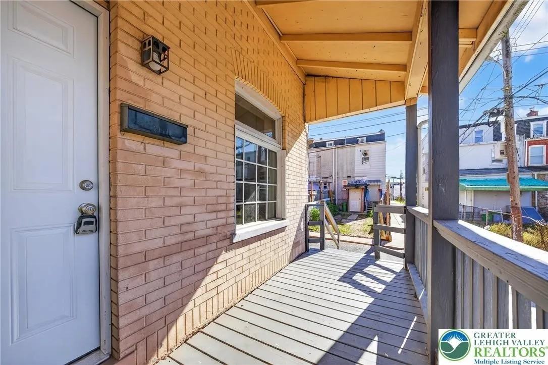 739 N Hazel St #NA - Photo 4 of 17