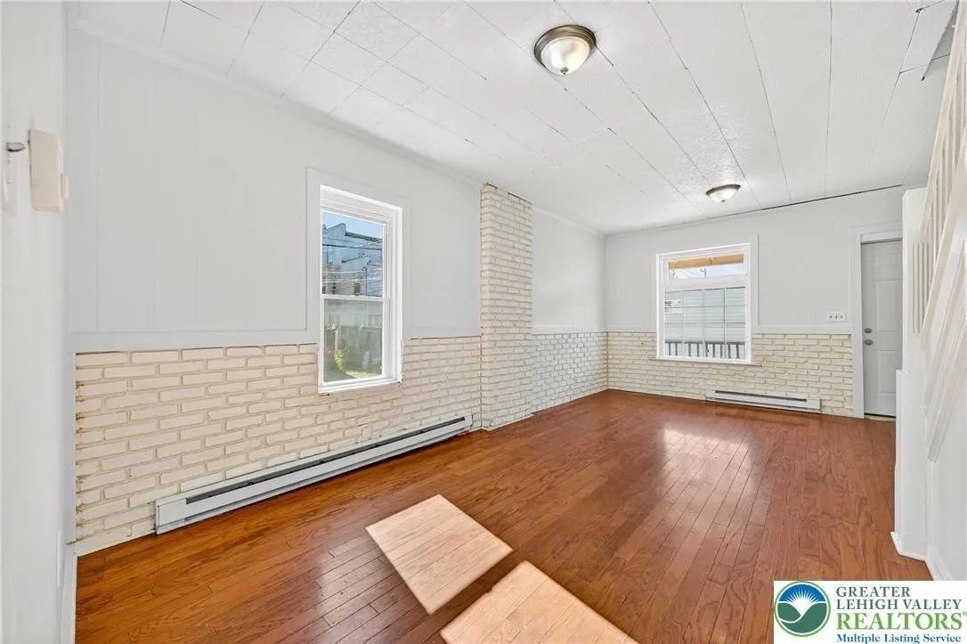 739 N Hazel St #NA - Photo 7 of 17