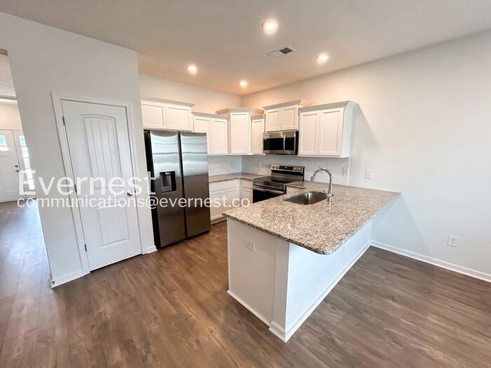 232 Ansley Way - Photo 5 of 28