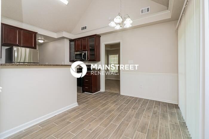 80 Lark Rd - Photo 4 of 15