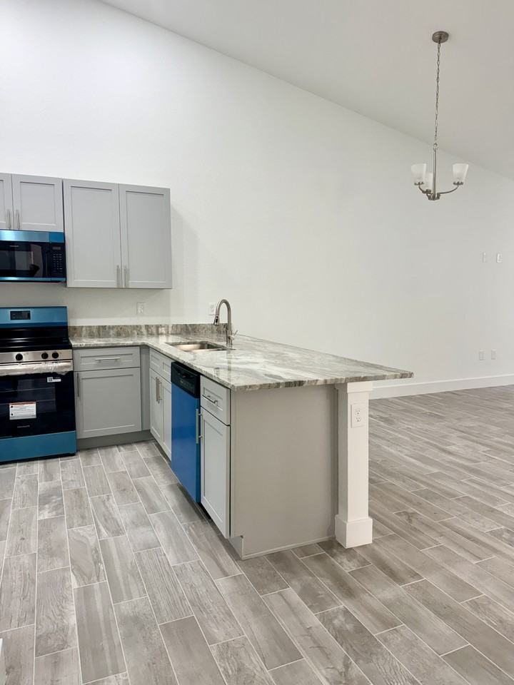 4753 26th St Sw #NA - Photo 4 of 13