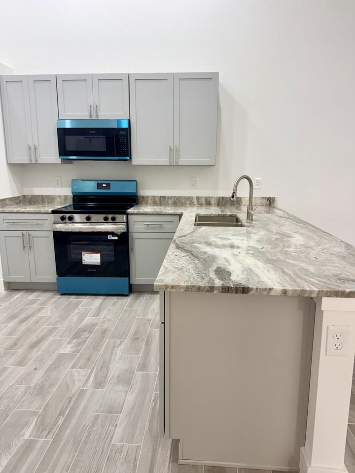 4753 26th St Sw #NA - Photo 5 of 13
