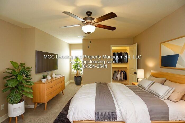 2104 Sw Timbertrace Ln - Photo 4 of 20