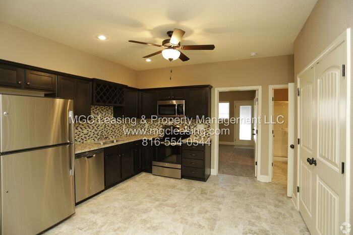 2104 Sw Timbertrace Ln - Photo 6 of 20