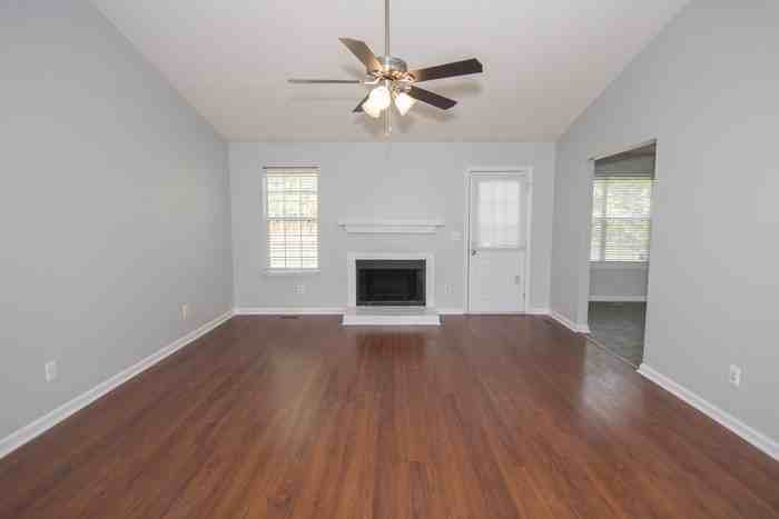 11 Northfield Ct - Photo 2 of 8