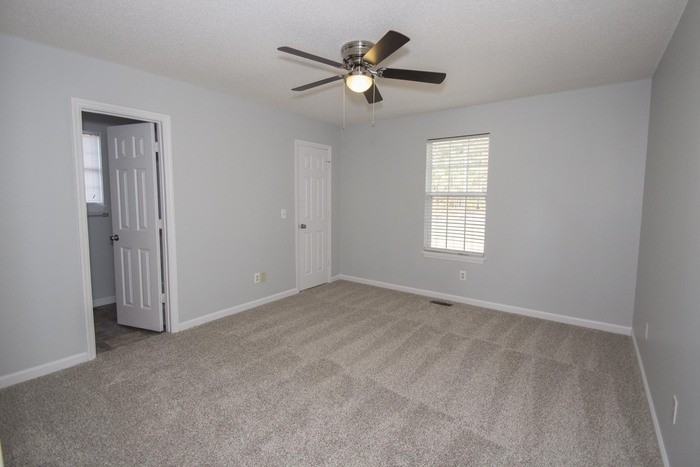 11 Northfield Ct - Photo 6 of 8