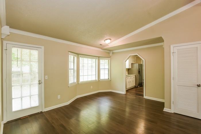 14155 Creek Hl - Photo 2 of 10