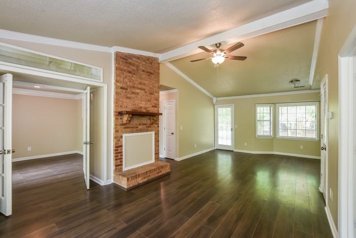 14155 Creek Hl - Photo 5 of 10