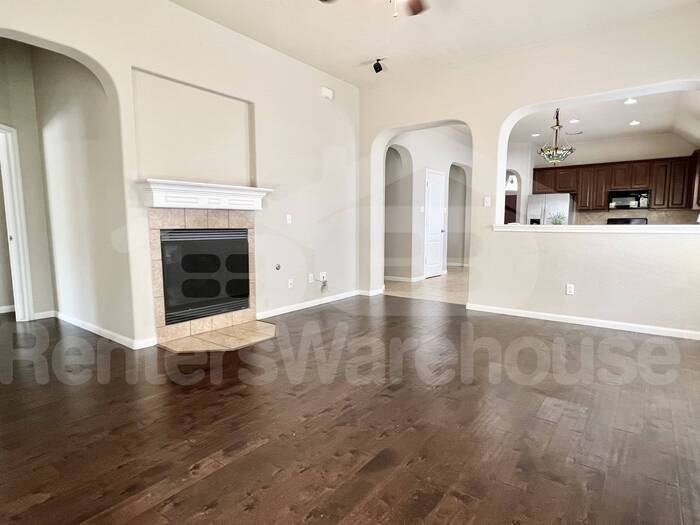 2217 Westfalian Trl - Photo 6 of 14