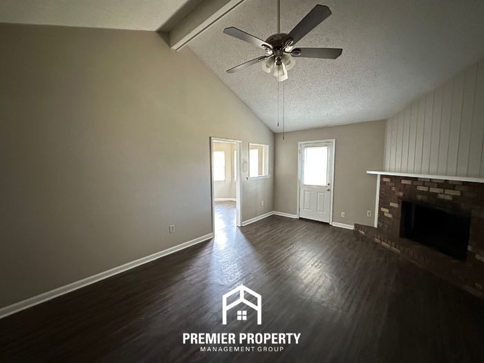 4389 Vancouver Cv - Photo 3 of 22