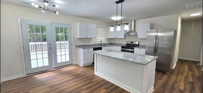 4705 Hartland Cir - Photo 2 of 7