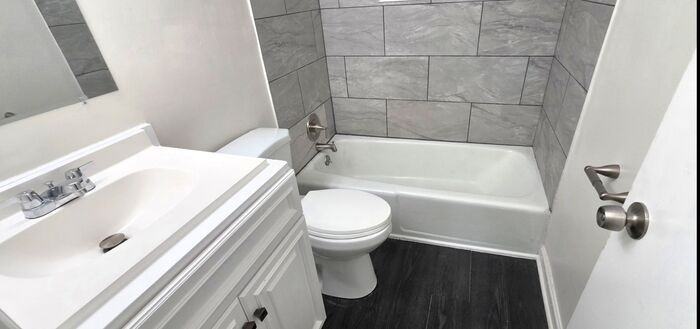 4705 Hartland Cir - Photo 6 of 7