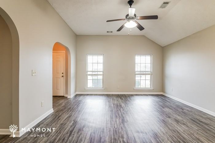 1677 Buena Vista Blvd - Photo 4 of 11