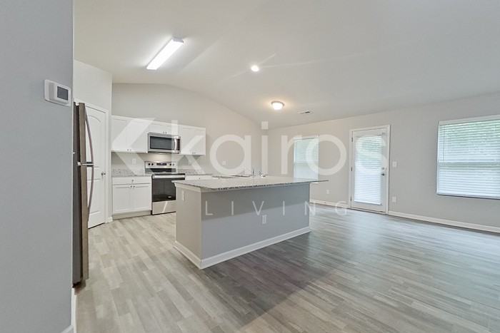 1251 Amberlight Cir - Photo 6 of 22