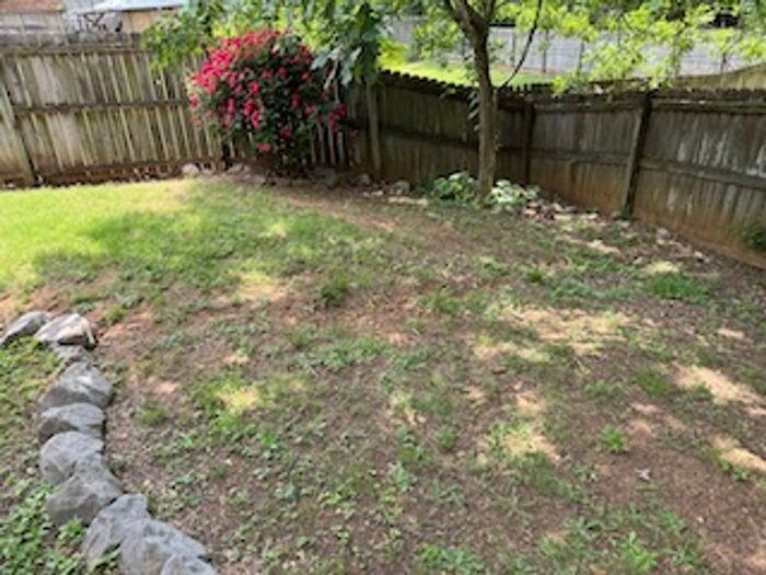 403 Barrington Hills Dr - Photo 2 of 22