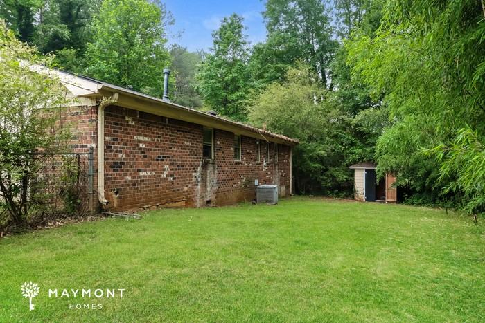 4590 Ridgeview Dr - Photo 3 of 3