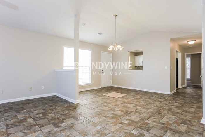 5862 Waggoner Ct - Photo 5 of 21