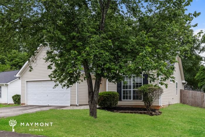 512 Edgewater Way - Photo 2 of 3