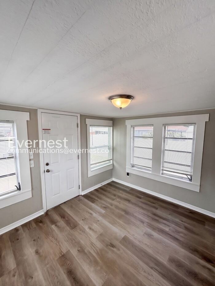 2911 W Tyson Ave - Photo 7 of 19