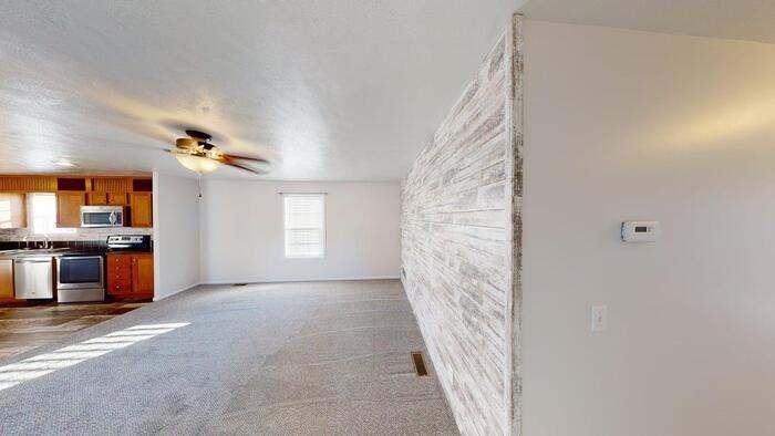 331 Continental Ave - Photo 2 of 26