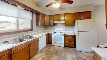 featured image of 912 E Owens Ave #1