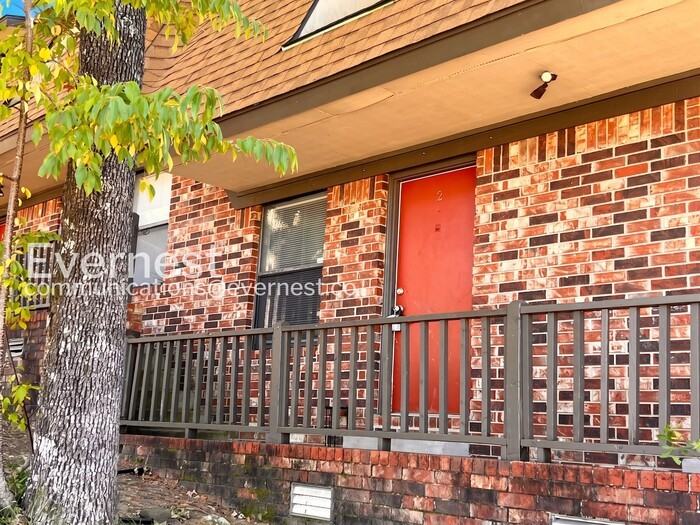 9 Meredith Ct #2 - Photo 2 of 14