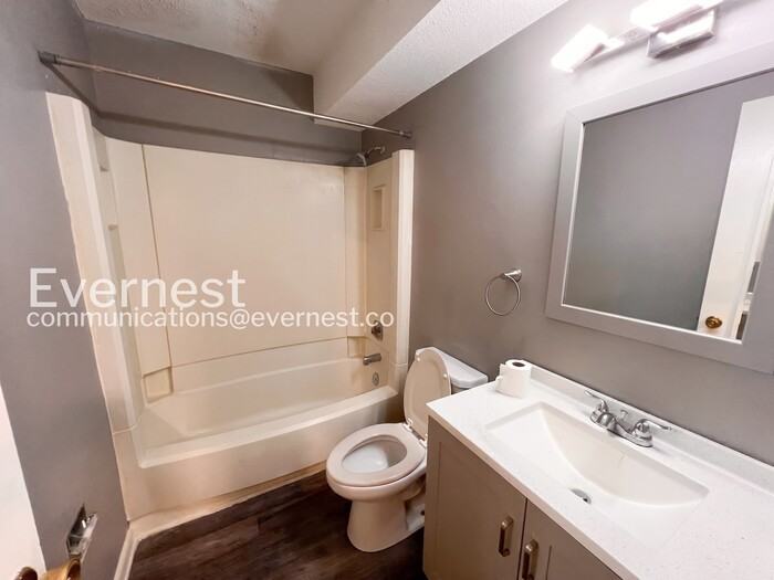 9 Meredith Ct #2 - Photo 6 of 14