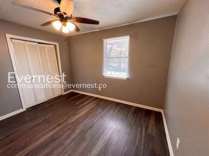 9 Meredith Ct #2 - Photo 7 of 14
