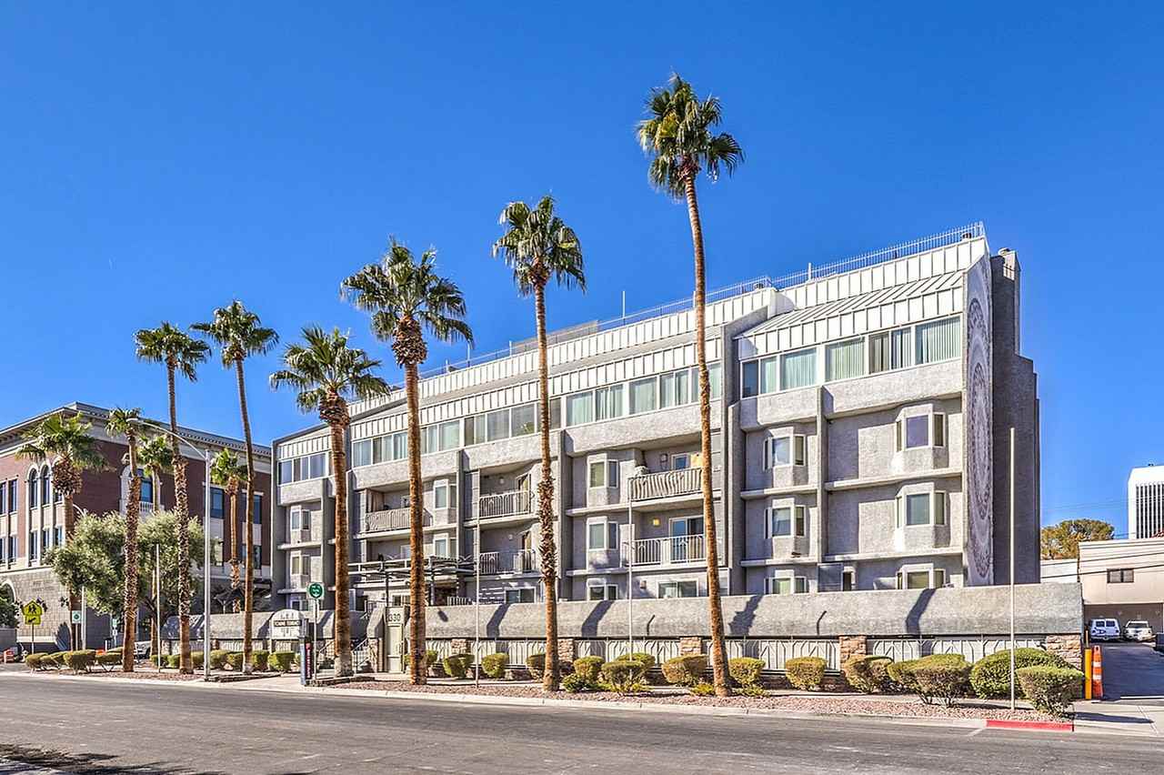 Towne Terrace - Photo 4 of 50