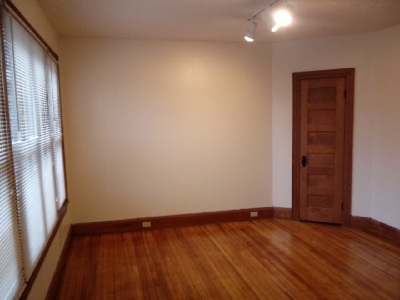 Martana Flats - Photo 7 of 34