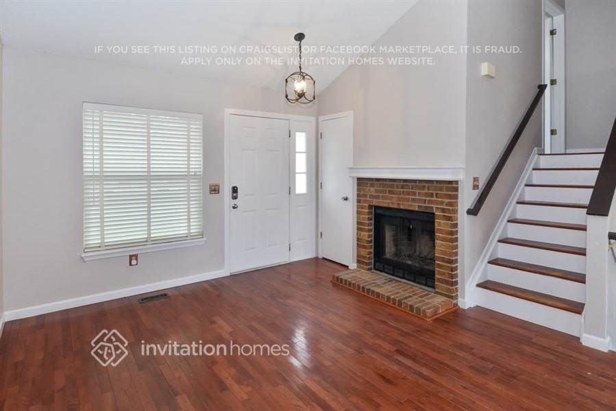 4783 S Yampa St - Photo 3 of 10