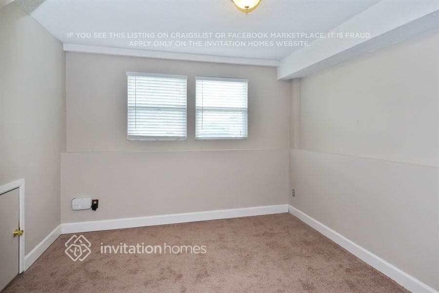4783 S Yampa St - Photo 6 of 10
