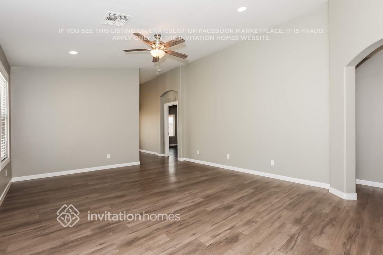 23763 N Desert Dr - Photo 3 of 16