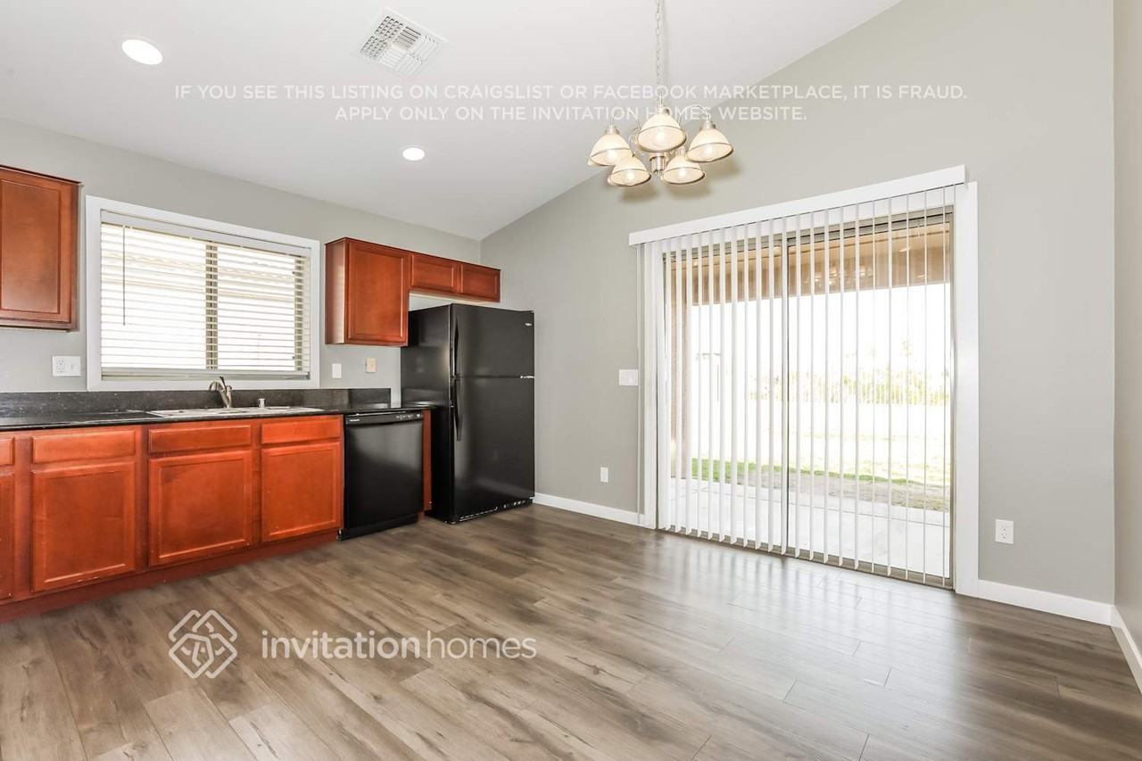23763 N Desert Dr - Photo 7 of 16