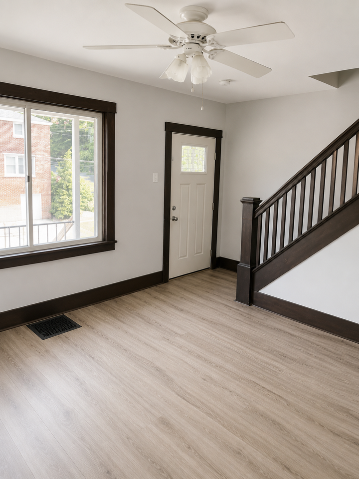 749 Hampshire Avenue - Photo 3 of 6